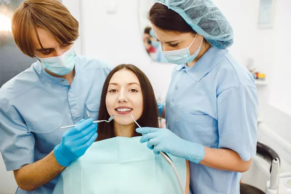 Cosmetic Aesthetic Dentist
